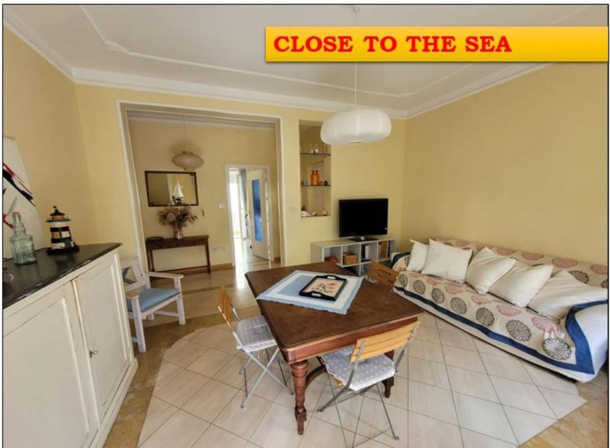 Appartamento Stella Marina A Due Passi Dal Mare E Dal Centro Marina Di Carrara Dış mekan fotoğraf
